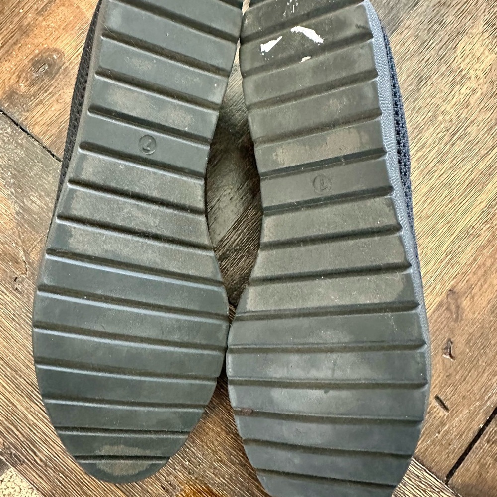 Eileen Fisher SEAM-SE Stretch Hidden Wedge Slip-On Flats, Black Size 7M, Elegant - Picture 3 of 3